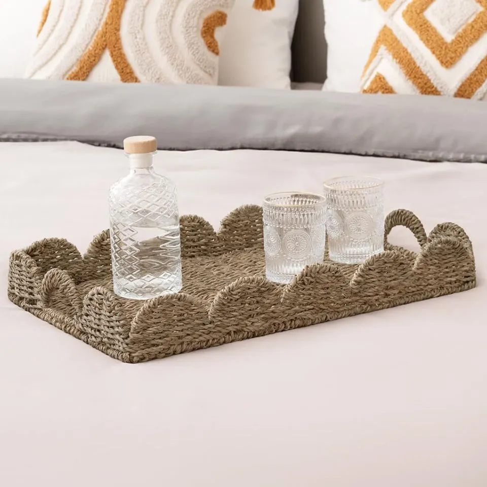 Eco-friendly seagrass decorative tray set with scalloped edges, handwoven by EHM using sustainable materials.