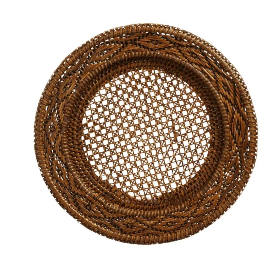 Exquisite Handwoven Rattan Charger Plate Handicraft