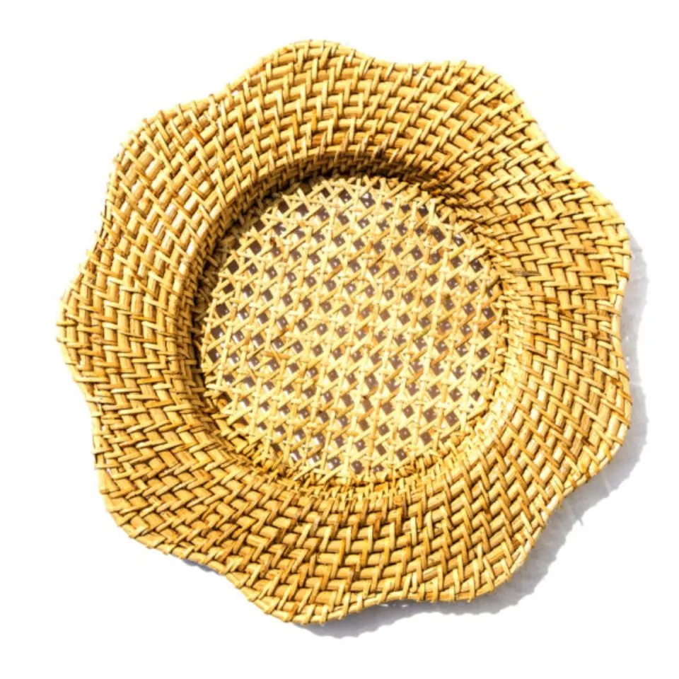 Exquisite Handwoven Rattan Charger Plate OEM