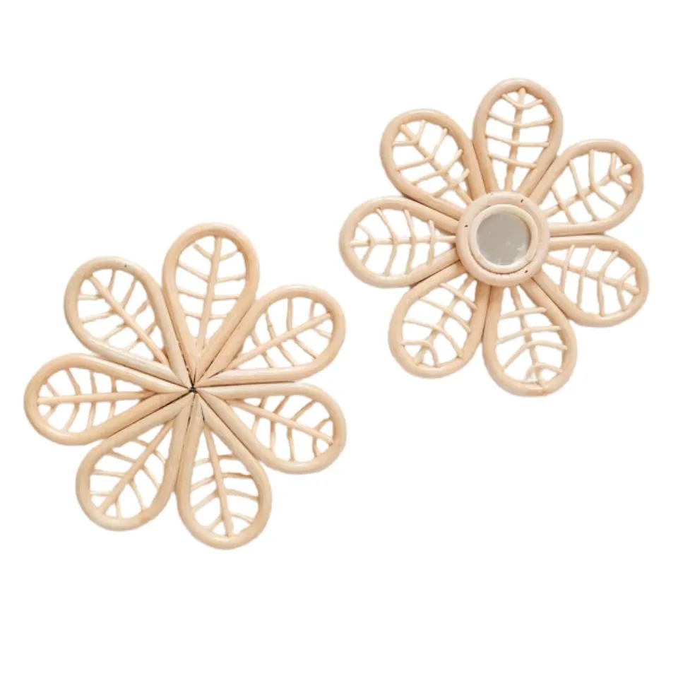 Flower Shaped Rattan Wall Decor Short Lead Time