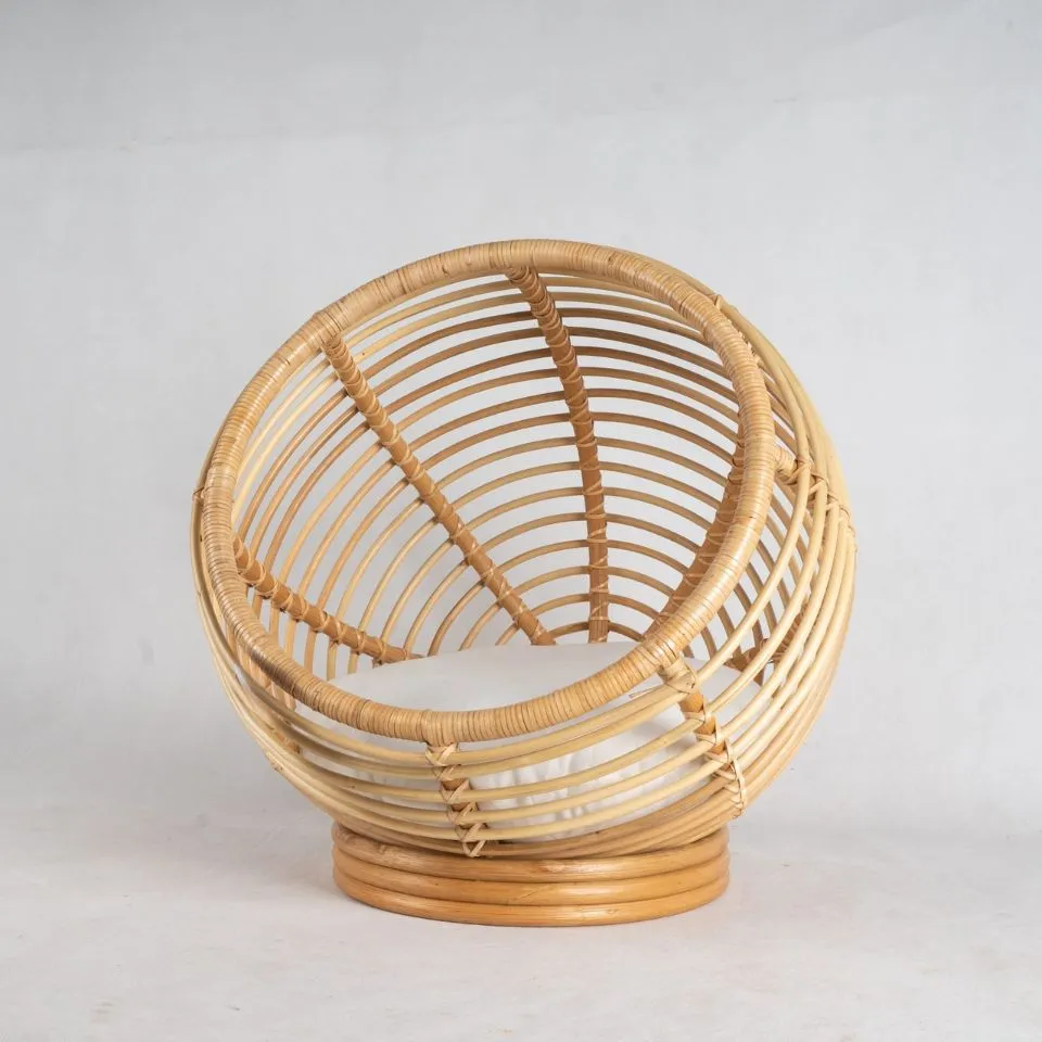 360° rotating rattan egg chair pet bed with white cushion, luxury handcrafted pet supplies manufacturing.