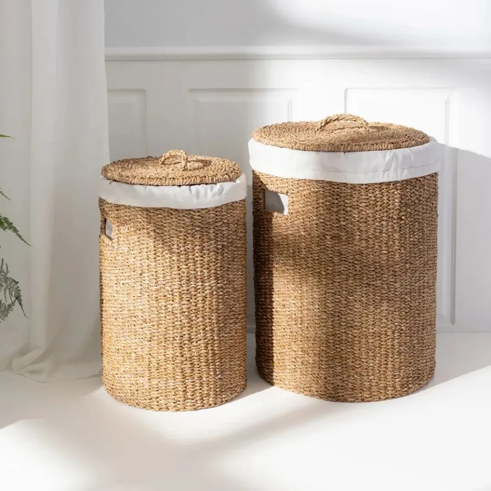 Handwoven seagrass laundry hamper with lid and liner – natural eco-friendly bathroom storage by EHM