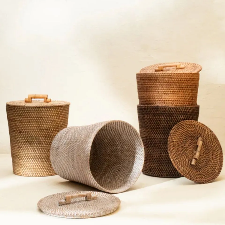 Handwoven rattan trash baskets with wooden handle lids in multiple colors – EHM sustainable bathroom waste bins