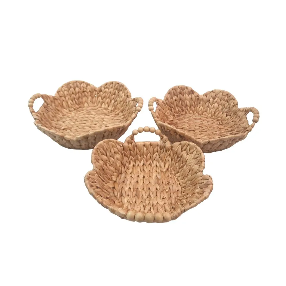 Scalloped Water Hyacinth Tray Custom