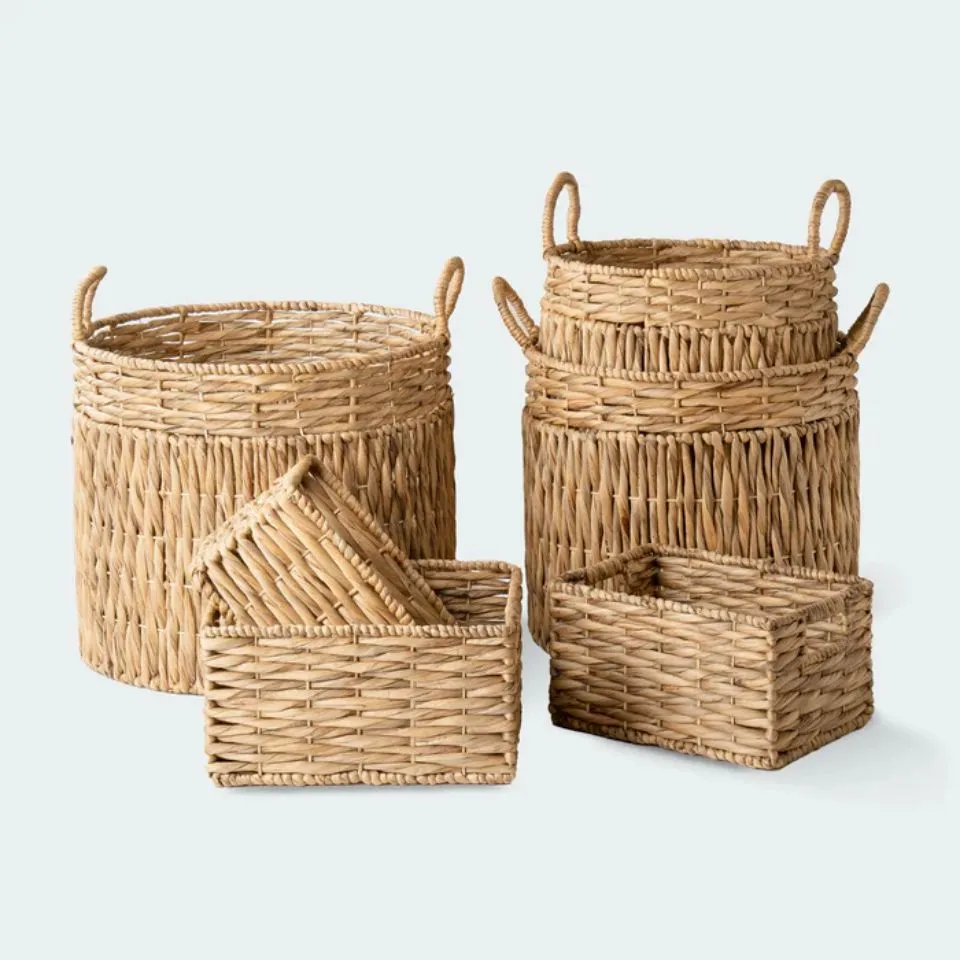 Set of 5 natural seagrass storage basket sets with handles in various sizes for handmade manufacturing